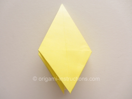 origami-8-petal-flower-step-10
