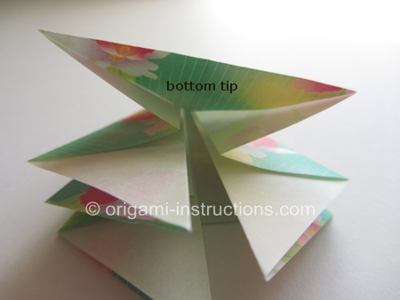 origami-8-pointed-vase-step-1