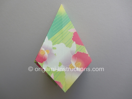 origami-8-pointed-vase-step-1