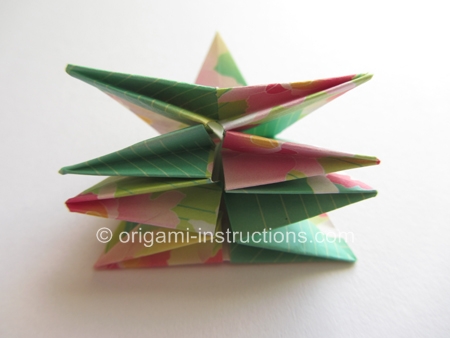 origami-8-pointed-vase-step-1