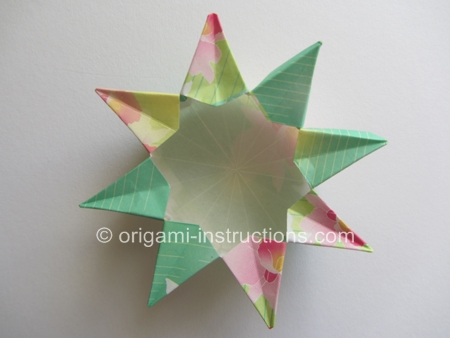 origami-8-pointed-vase-step-1