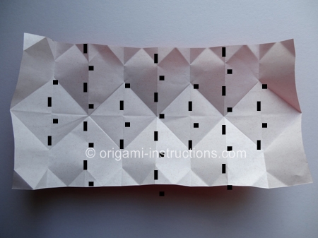 origami-accordion-heart-step-13