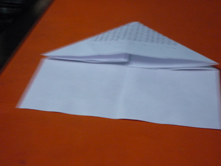 origami-airplane-with-landing-gear-step-4