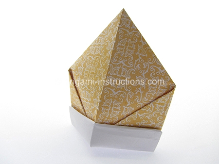 origami-bishops-mitre