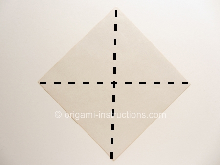 origami-blinking-eye-step-1