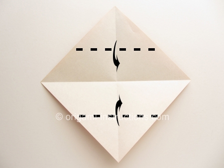 origami-blinking-eye-step-2