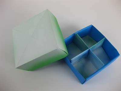 origami-box-with-cover-and-divider