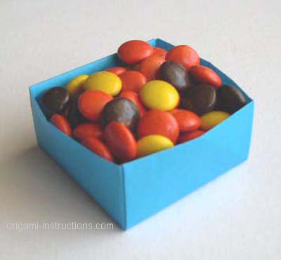 origami box with candies
