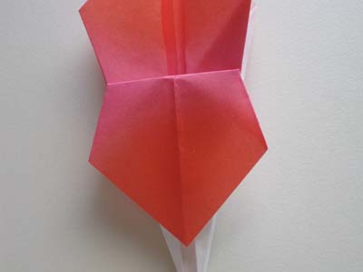 origami-day-lily-step-11