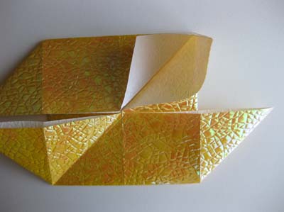 origami-diamond-star-step-2