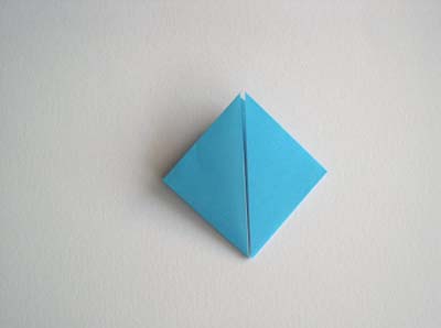 origami-diamond-four corners of balloon base folded up