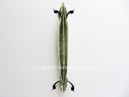 money-origami-sampan-step-9