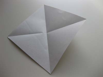 origami-elephant-head-and-body-step-1