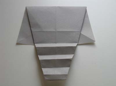 origami-elephant-head-and-body-step-9