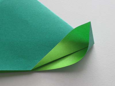 origami-outside-reverse-fold-step-2