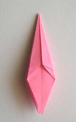 Origami Lily flower photo diagrams 17