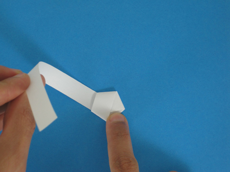 How to Fold miniature 3D origami lucky stars from long paper strips «  Origami :: WonderHowTo