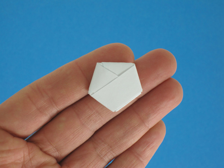 How to Fold miniature 3D origami lucky stars from long paper strips «  Origami :: WonderHowTo