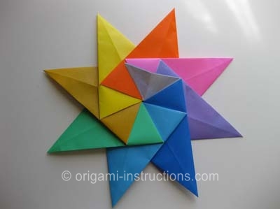 origami-modular-8-pointed-star-step-11