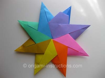 origami-modular-8-pointed-star-step-12