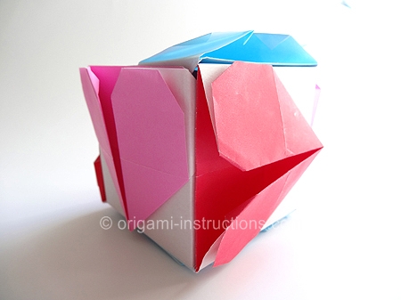 origami-modular-heart-cube
