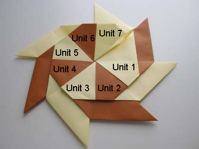 modular-origami-pinwheel-step-17