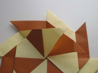 modular-origami-pinwheel-step-17