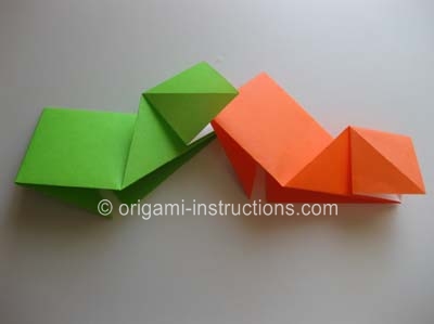 origami-modular-wreath-step-9