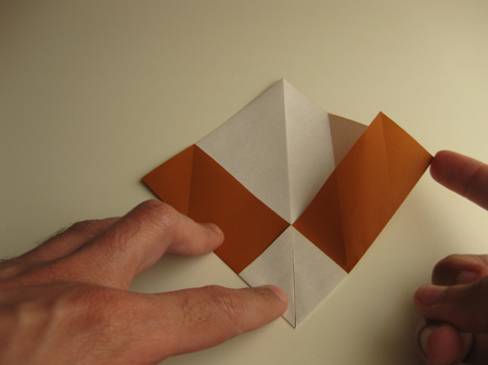 08-origami-monkey