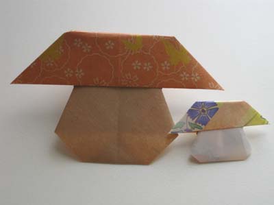 origami-mushroom-step-1