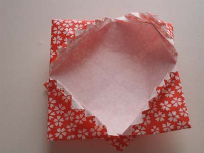 origami-pleated-box-step-11