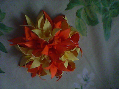 Origami Lily at origami-instructions.com