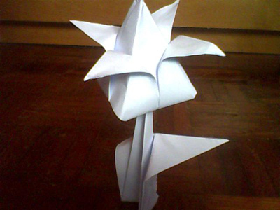 origami-traditional-tulip-leaf