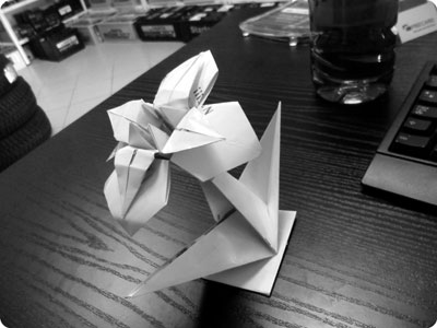 origami-lily-with stem