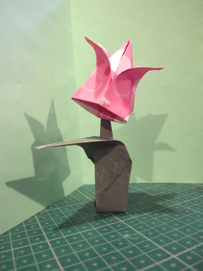 origami-traditional-tulip