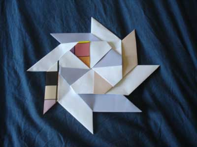 Origami Modular Pinwheel at origami-instructions.com