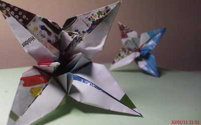 Origami Lily at origami-instructions.com