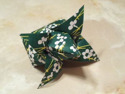 origami-traditional-tulip