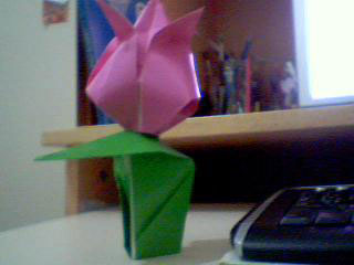 origami-traditional-tulip-leaf