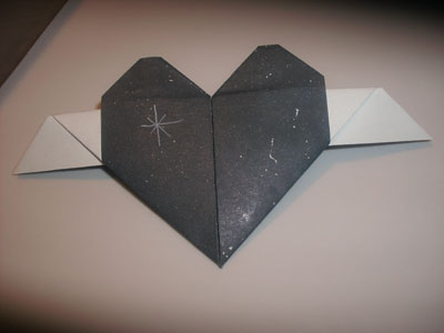 origami-heart-with-wings