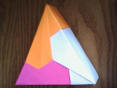 origami-triangular-box
