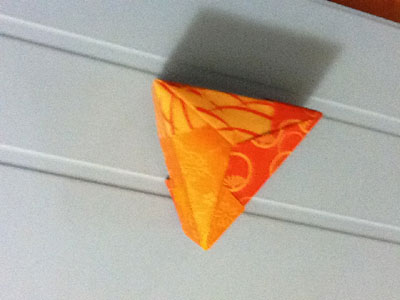 origami-triangular-box