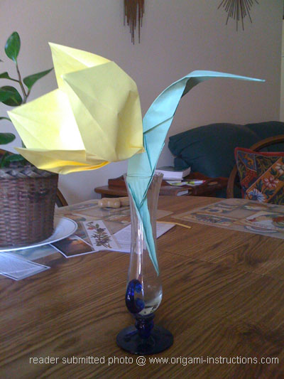 Origami Tulip at origami-instructions.com