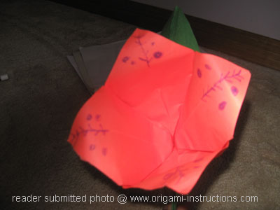 Origami Tulip at origami-instructions.com