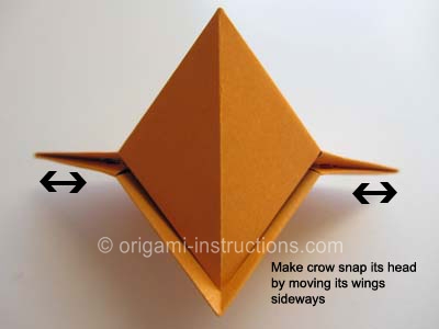 origami-snapping-crow