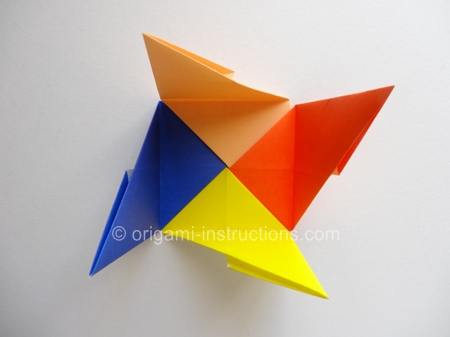 http://www.origami-instructions.com/images/sonobe-large-cube/thumbnails/17-sonobe-large-cube.jpg