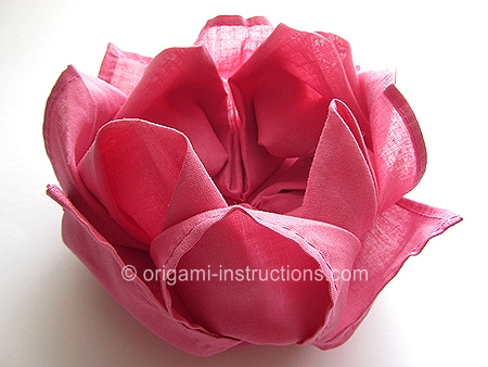 origami-tissue-lotus