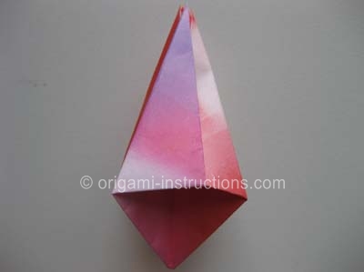 origami-traditional-tulip-step-11