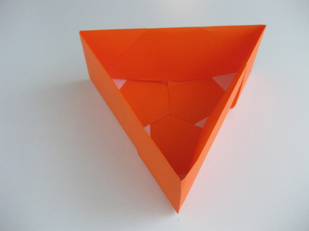 39-origami-triangular-box