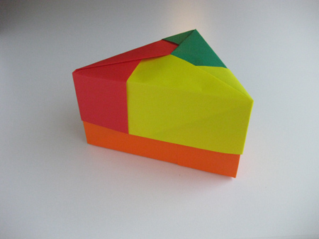 origami-triangular-box